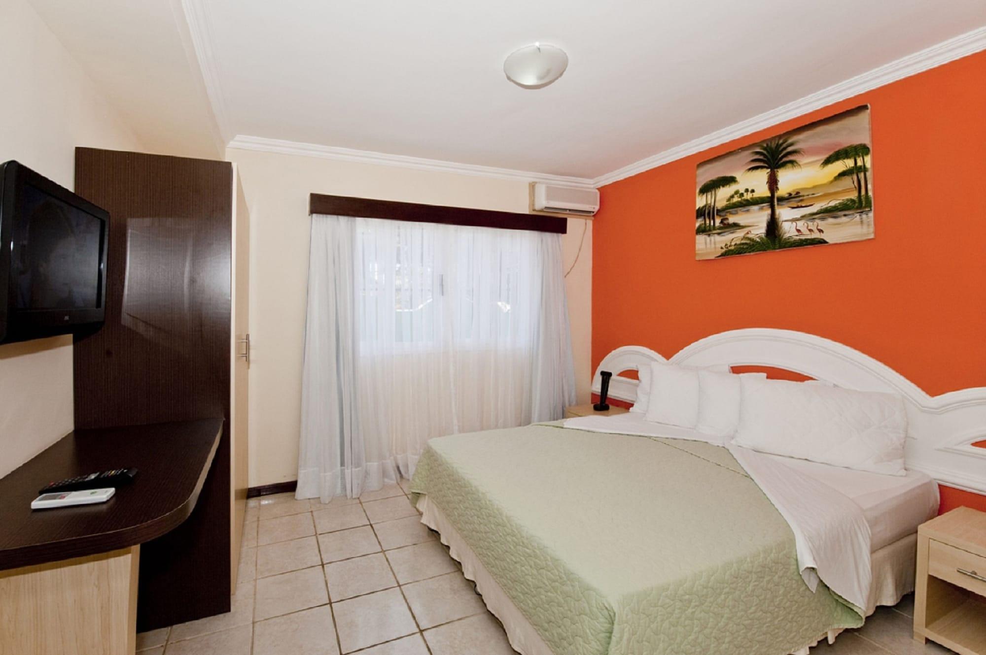 Hotel Areia De Ouro 3*
